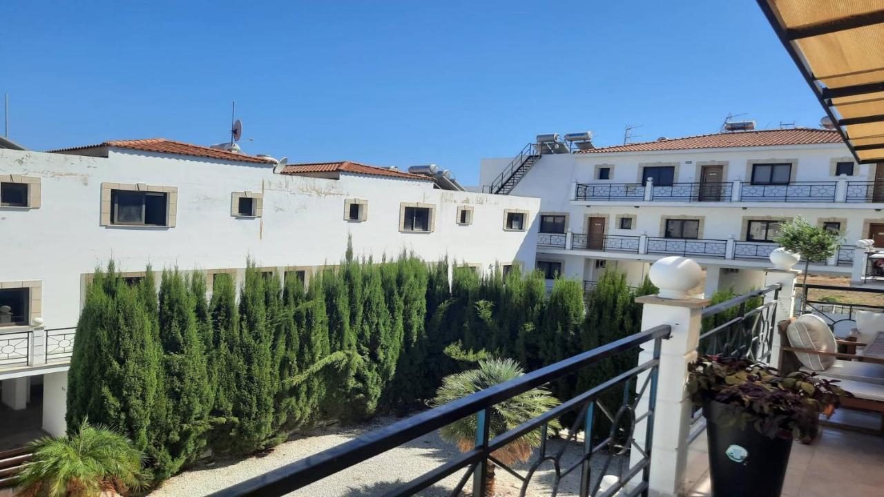 Paramount Gardens Resorts C201 Larnaca Exterior foto